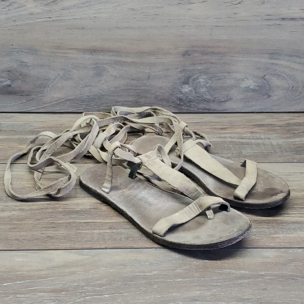 Free People Dahlia Womens Gladiator Lace Up  shoes Sandals Flip Flop sz 9